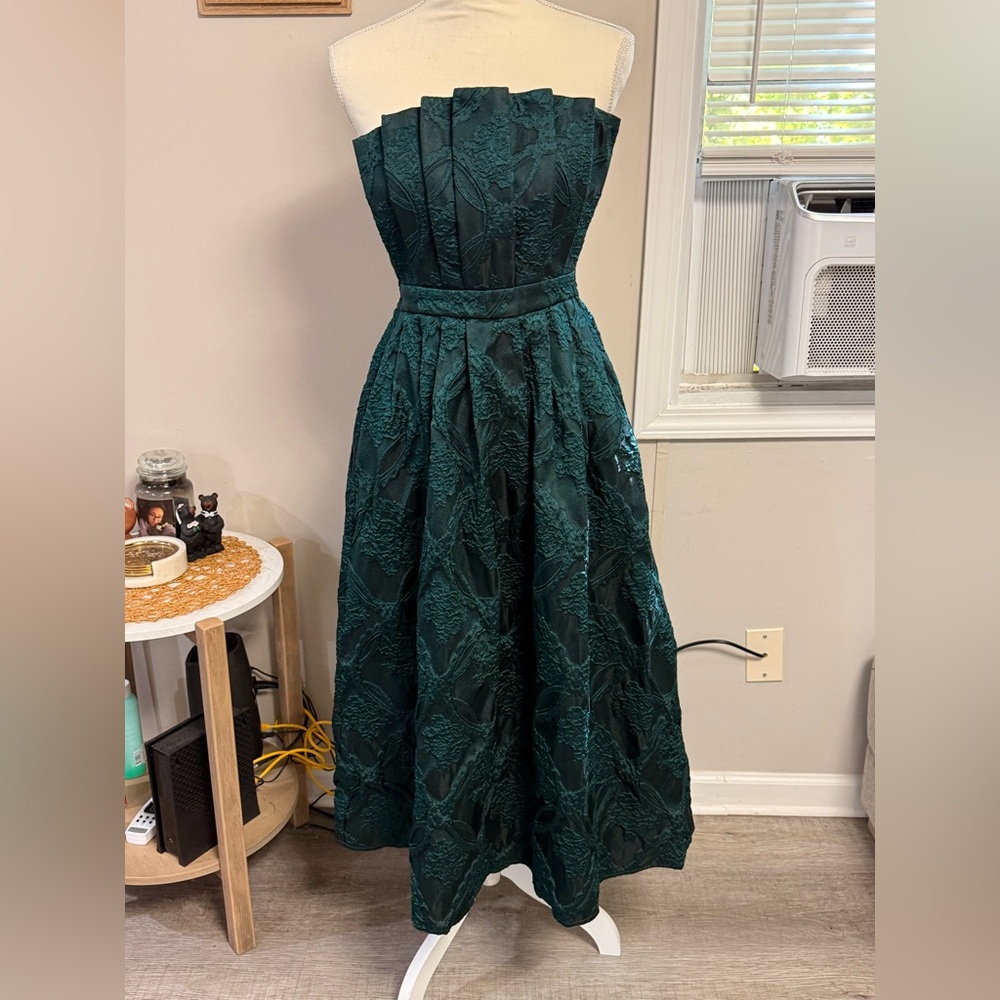 Red Dress Boutique Strapless Dark Green Dress